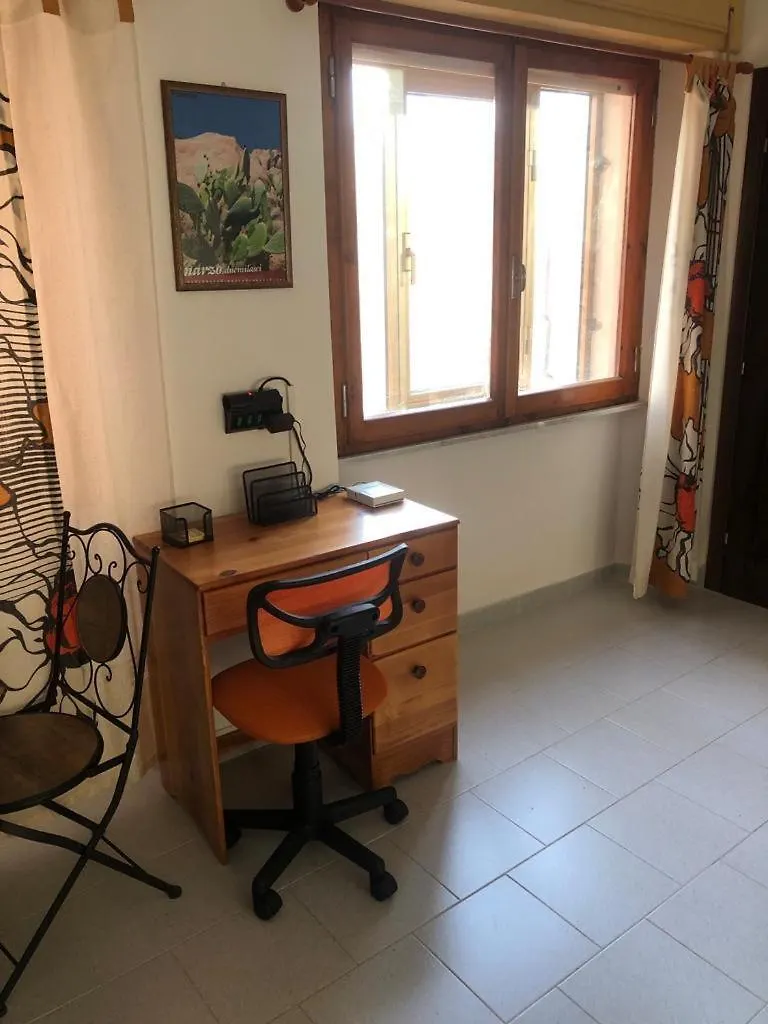 马达莱纳Casa Solemar公寓 意大利